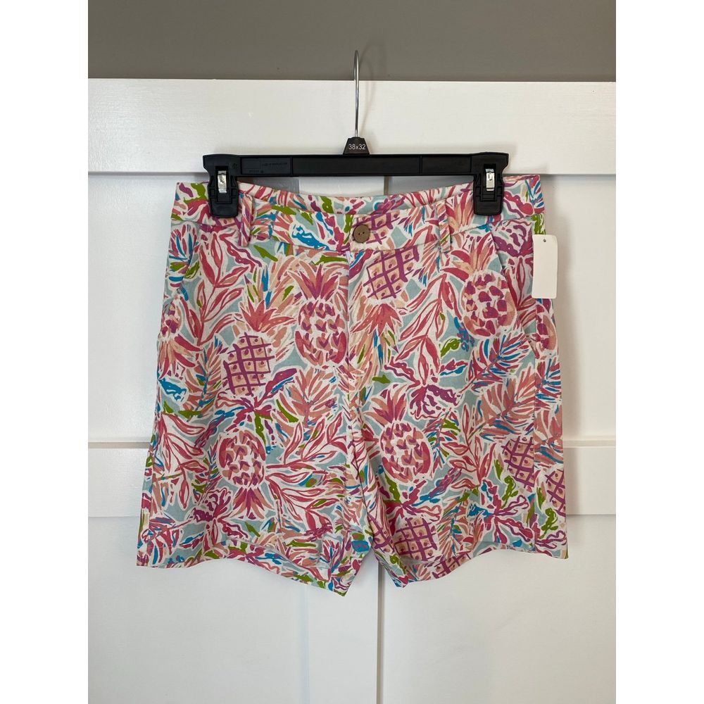Women's Pineapple‎ pattern shorts size 6
